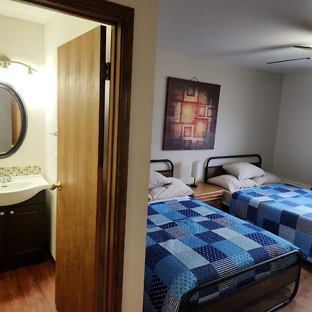 Midway Motel Radisson ภายนอก รูปภาพ