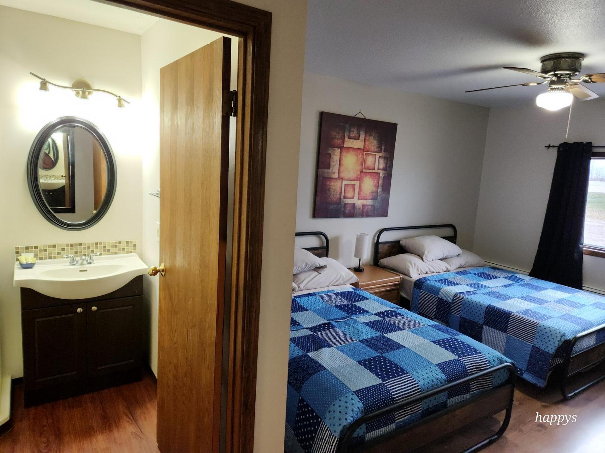 Midway Motel Radisson ภายนอก รูปภาพ